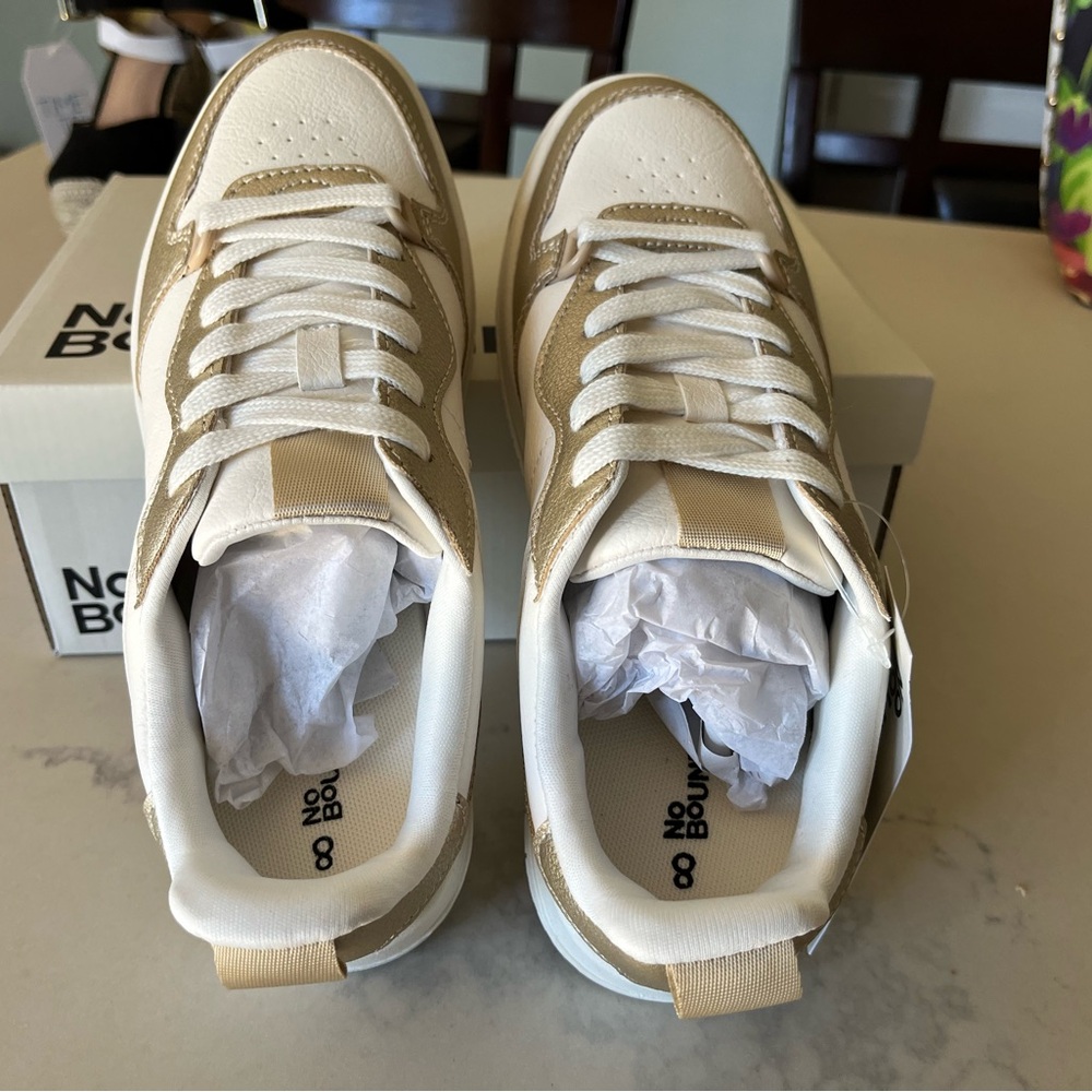 No Boundaries Cream and Tan Casual Sneakers